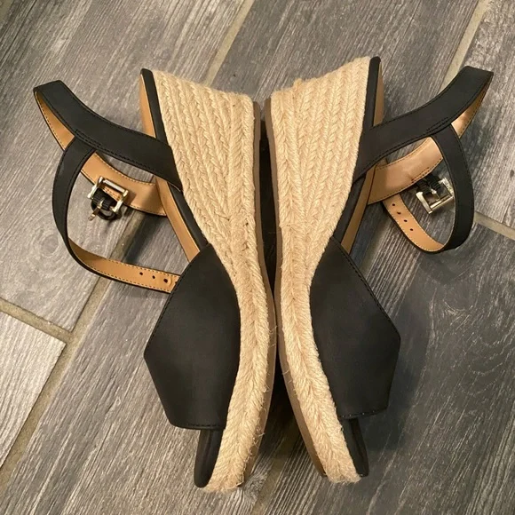 Woman wedges - Picture 3 of 7